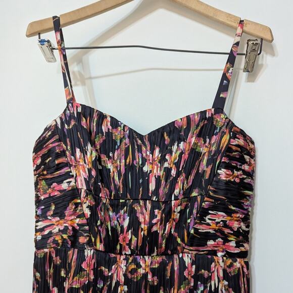 AMUR Londyn Pleated Tiered Maxi Dress Black Floral Size 8 Women's Preowned - Picture 6 of 12